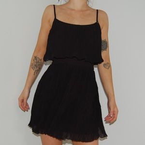 Guess Pleated Black Mini Dress